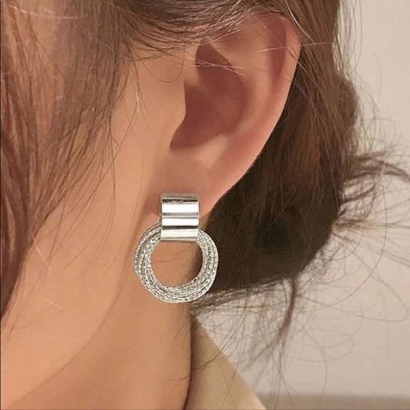 Fashion Jewelry Jewelry - Brand new 3 for $10. silver elegant round drop earrings
